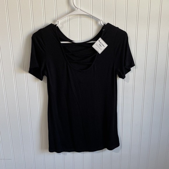 Active USA Tops - Active USA Womens Small Black Criss Cross Cut Out On Back T-Shirt Short‎ Sleeve